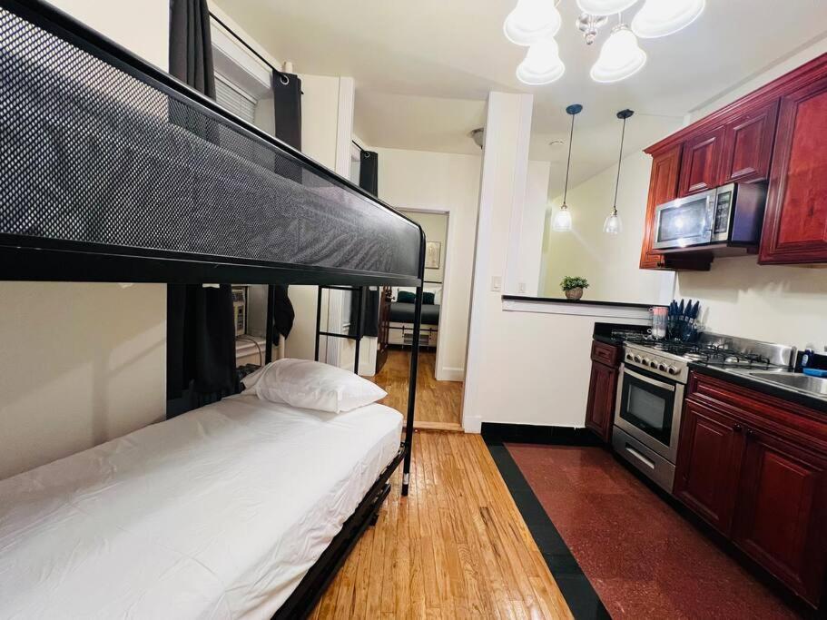 Nyc Times Square Apartment